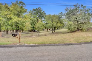 2016 Adams Ln S, Azle, TX 76020 - Photo 6