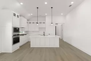 2136 Valencia Dr, Little Elm, TX 75068 - Photo 8