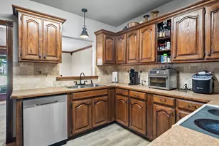 801 E Main St, Tioga, TX 76271 - Photo 12