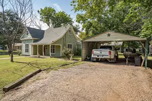 801 E Main St, Tioga, TX 76271 - Photo 2