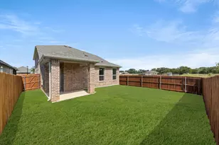 1733 Mdw Crst Dr, Aubrey, TX 76227 - Photo 40