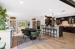 2402 Country Club Rd, Ennis, TX 75119 - Photo 8