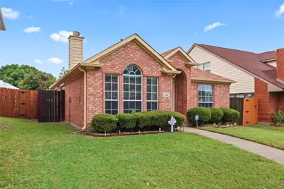 108 Hunter Drive, Cedar Hill, TX 75104 - Photo 4