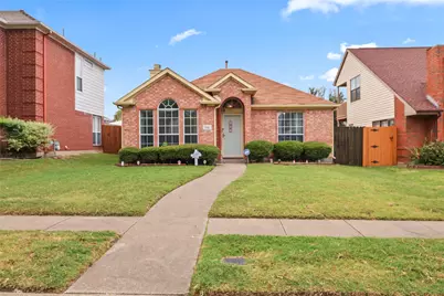 108 Hunter Drive, Cedar Hill, TX 75104 - Photo 2