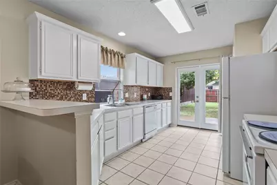 108 Hunter Drive, Cedar Hill, TX 75104 - Photo 10