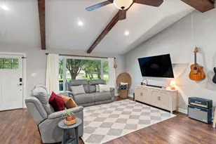 518 W Kansas St, Van, TX 75790 - Photo 6