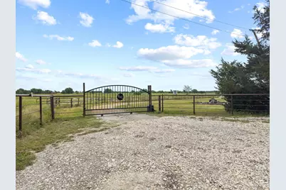 2972 County Road 4826, Wolfe City, TX 75496 - Photo 6