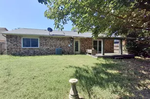 5325 Strickland Ave, The Colony, TX 75056 - Photo 2