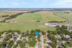 724 E Main St, Pilot Point, TX 76258 - Photo 26