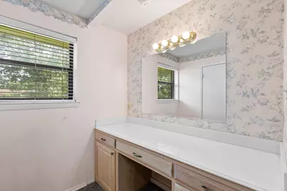 724 E Main Street, Pilot Point, TX 76258 - Photo 18