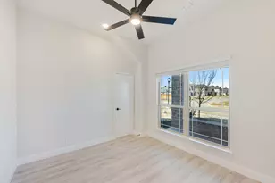 733 Seahawk St, Joshua, TX 76058 - Photo 6