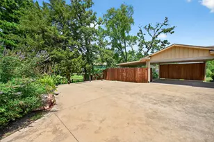 100 Kiowa Dr S, Lake Kiowa, TX 76240 - Photo 8