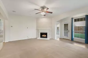 205 Vagon Castle Ln, Lewisville, TX 75056 - Photo 18