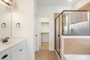 205 Vagon Castle Ln, Lewisville, TX 75056 - Photo 22