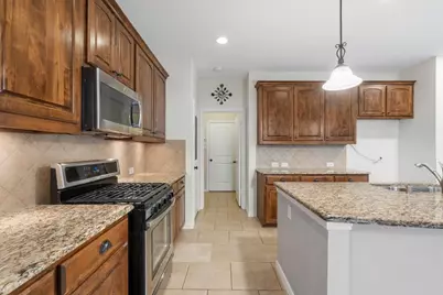 205 Vagon Castle Lane, Lewisville, TX 75056 - Photo 14