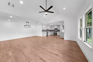 104 Mockingbird St, Ector, TX 75439 - Photo 8