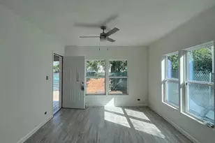 4345 Jamaica St, Dallas, TX 75210 - Photo 10