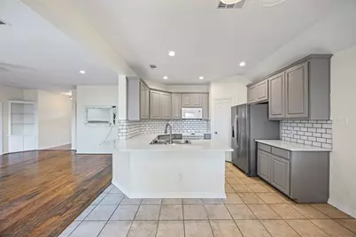 1207 Louise Lane, Ennis, TX 75119 - Photo 8