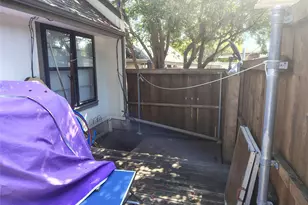 13849 Leinsper Green St, Dallas, TX 75240 - Photo 20