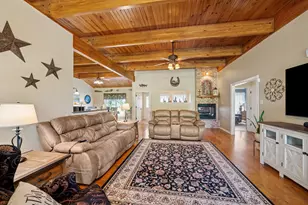 7921 County Rd 915B, Joshua, TX 76058 - Photo 8