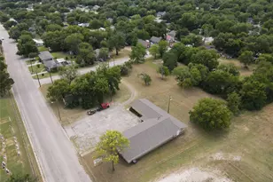 705 Fair Ave, Gainesville, TX 76240 - Photo 32