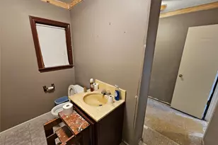 705 Fair Ave, Gainesville, TX 76240 - Photo 16