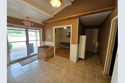 705 Fair Avenue, Gainesville, TX 76240 - Photo 6