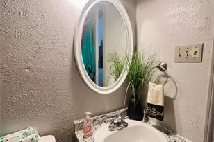 1108 N Elm St, Denton, TX 76201 - Photo 16