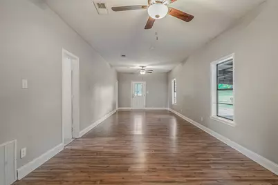 306 N Front Street, Savoy, TX 75479 - Photo 6