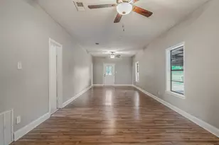 306 N Front St, Savoy, TX 75479 - Photo 6