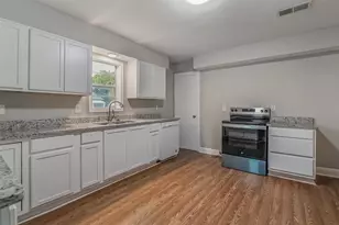 306 N Front St, Savoy, TX 75479 - Photo 8