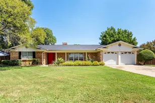 3612 Holland Dr, North Richland Hills, TX 76180 - Photo 2