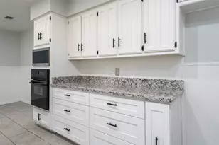 3612 Holland Dr, North Richland Hills, TX 76180 - Photo 14