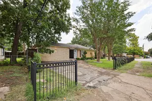 10505 Ferguson Rd, Dallas, TX 75228 - Photo 2