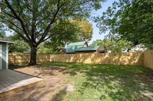 405 E 9th St, Kemp, TX 75143 - Photo 34