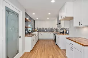 405 E 9th St, Kemp, TX 75143 - Photo 14