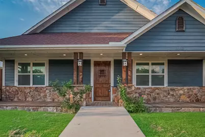 302 N Front Street, Savoy, TX 75479 - Photo 2