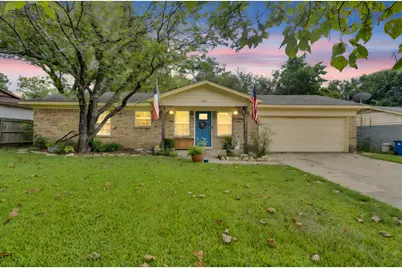 805 Loy Lane, Ennis, TX 75119 - Photo 1