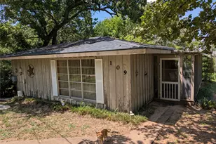 109 Circle Dr, Tool, TX 75143 - Photo 2