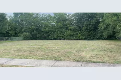 1118 N Lancaster Hutchins Road, Lancaster, TX 75146 - Photo 2