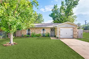 5524 Truman Dr, Fort Worth, TX 76112 - Photo 1