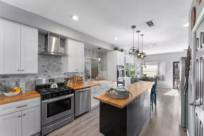 604 Mulberry Lane, DeSoto, TX 75115 - Photo 2