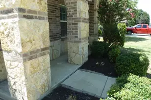10321 Pyrite Dr, Fort Worth, TX 76131 - Photo 2