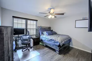 2011 S 7th St, Waco, TX 76706 - Photo 14