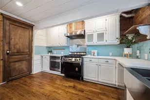 1013 Sherman St, McKinney, TX 75069 - Photo 6