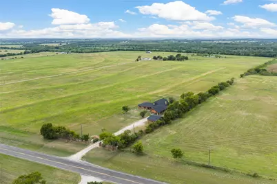 3433 W Tours Road, West, TX 76691 - Photo 4