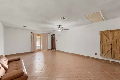 3433 W Tours Road, West, TX 76691 - Photo 32