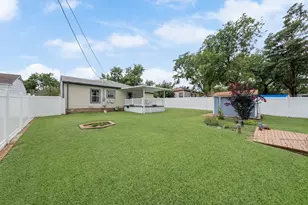 1501 Cedar Crest Dr, Garland, TX 75042 - Photo 22