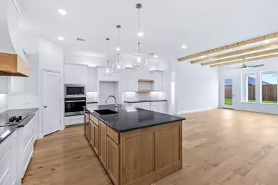 913 Beall Street, Denton, TX 76207 - Photo 10