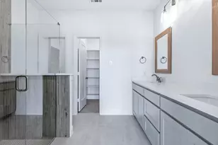 913 Beall St, Denton, TX 76207 - Photo 34